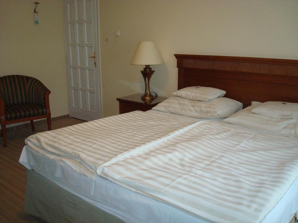Hotel Romantik Έγκερ Εξωτερικό φωτογραφία