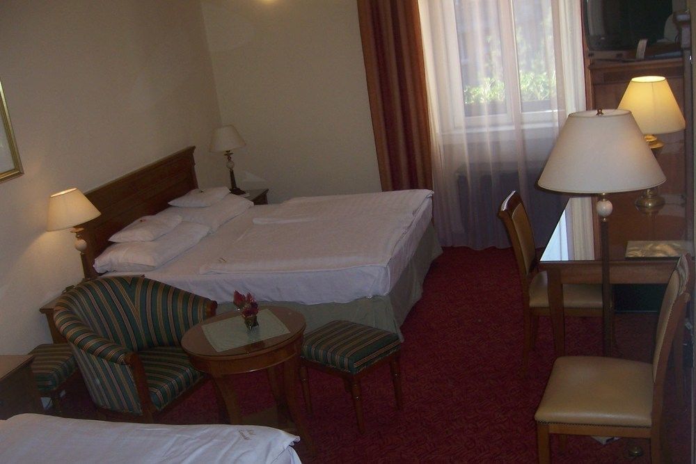Hotel Romantik Έγκερ Εξωτερικό φωτογραφία